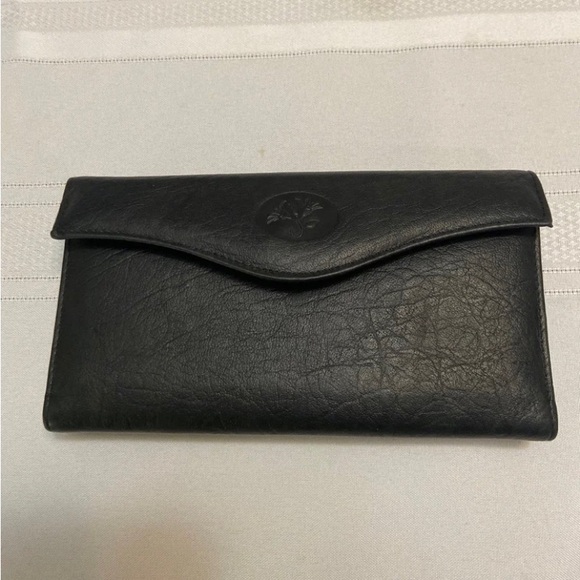 Buxton Black Womens Leather Wallet with
Kiss Closure Coin Pocket - Like New! - Picture 1 of 9